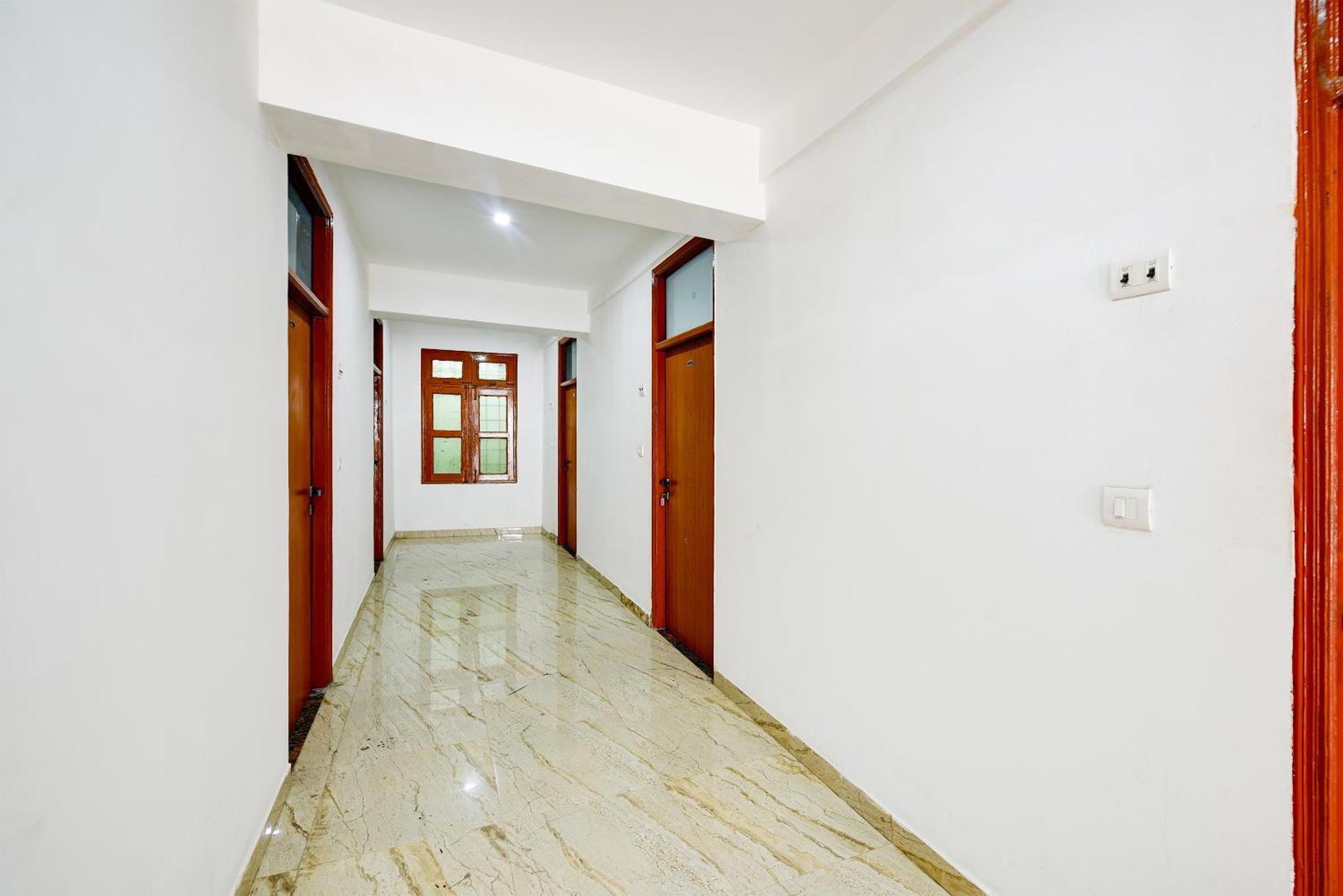Hotel Galaxy Near Delhi Airport Nueva Delhi Exterior foto