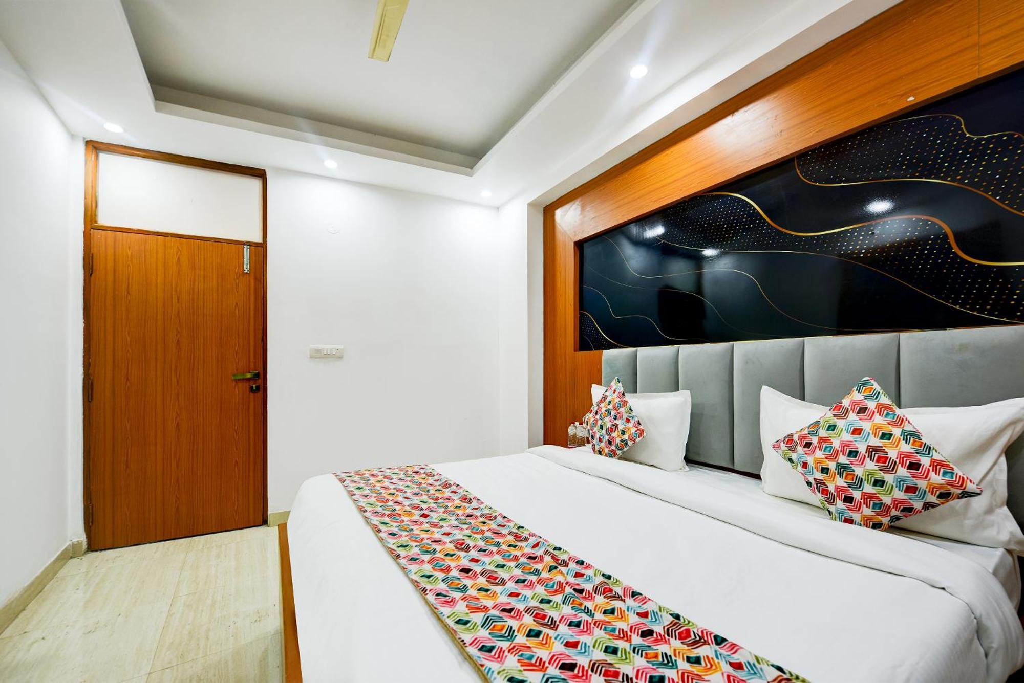 Hotel Galaxy Near Delhi Airport Nueva Delhi Exterior foto