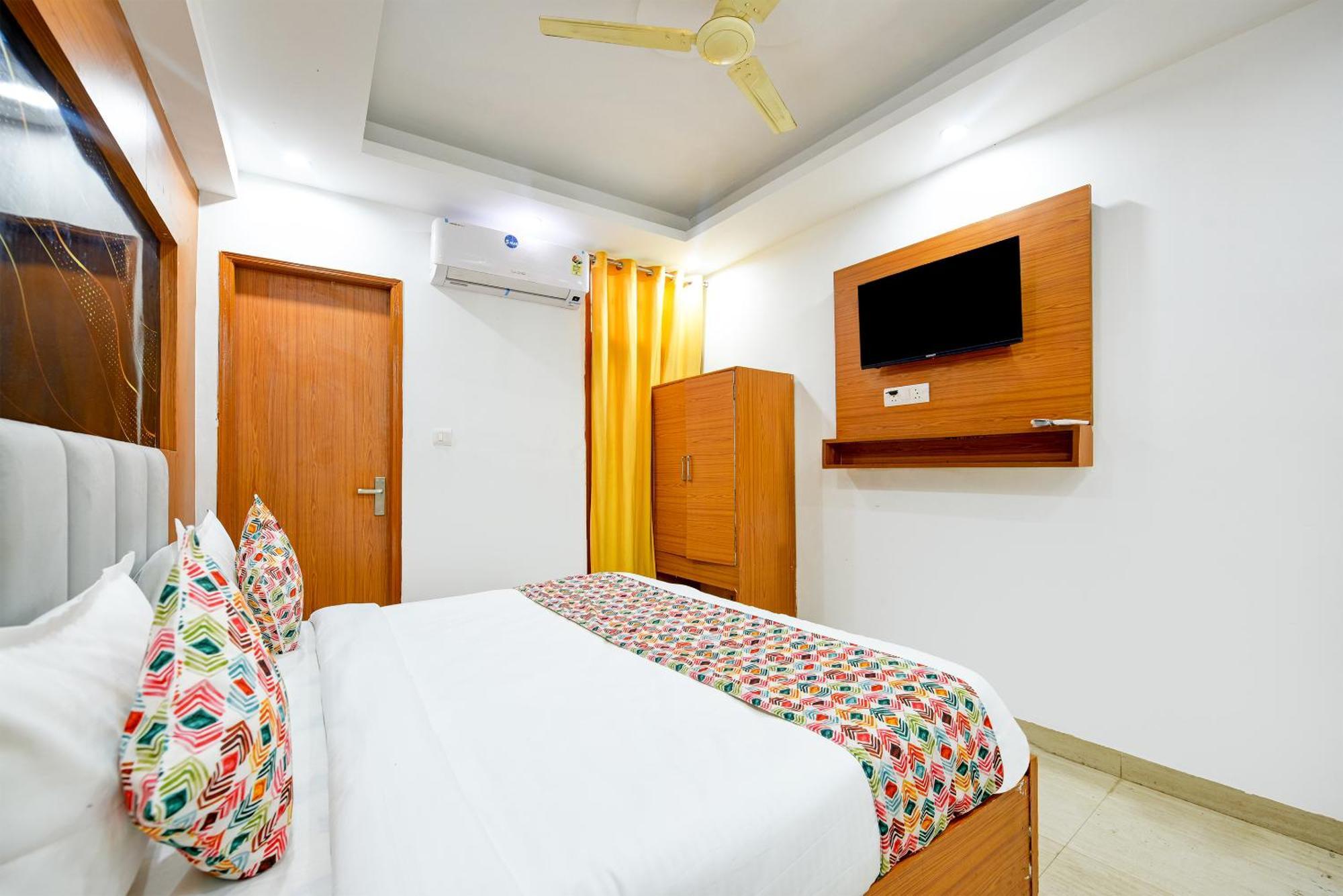 Hotel Galaxy Near Delhi Airport Nueva Delhi Exterior foto