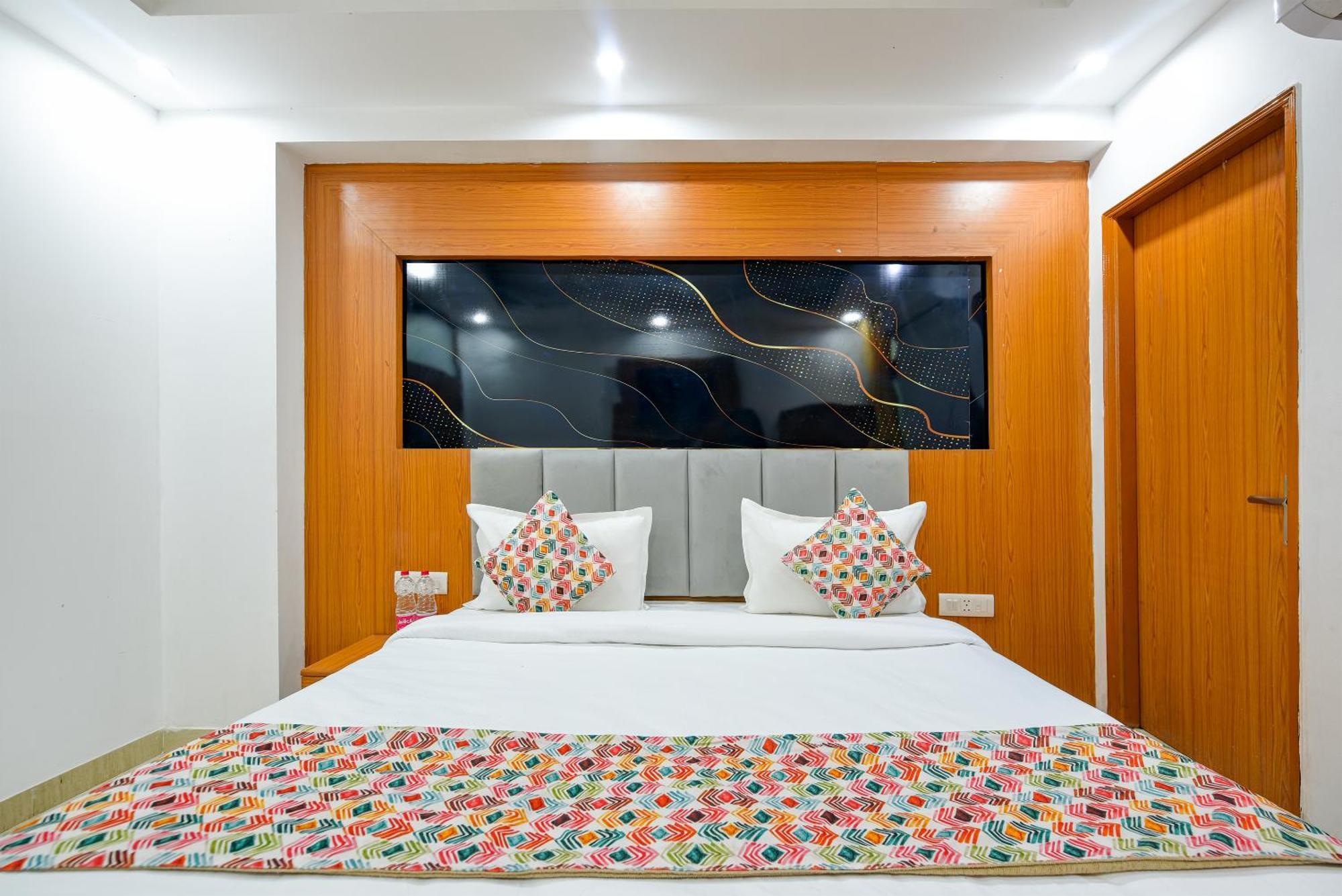 Hotel Galaxy Near Delhi Airport Nueva Delhi Exterior foto